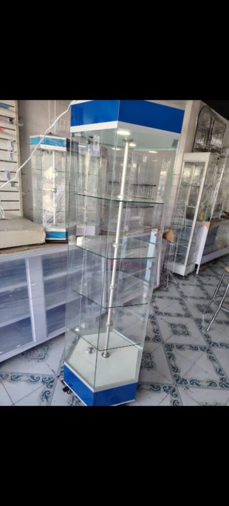 Exhibidor tipo Hexágono | Exhibimuebles Valsequillo